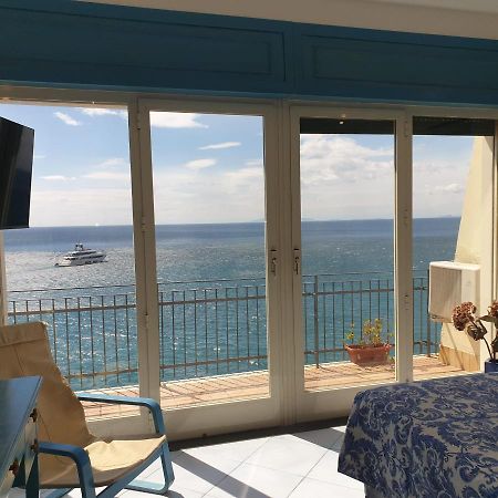 メタ Residenza Mare Di Sotto Sorrentoヴィラ エクステリア 写真