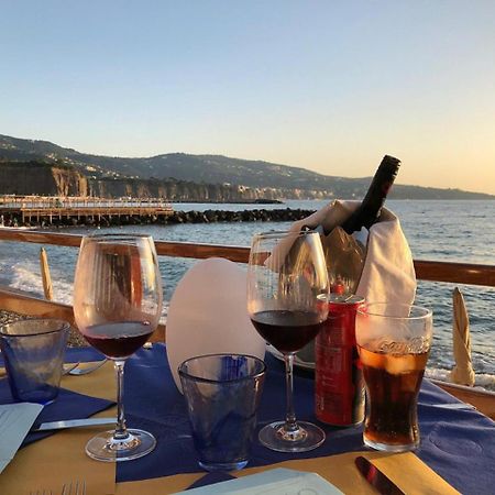 メタ Residenza Mare Di Sotto Sorrentoヴィラ エクステリア 写真